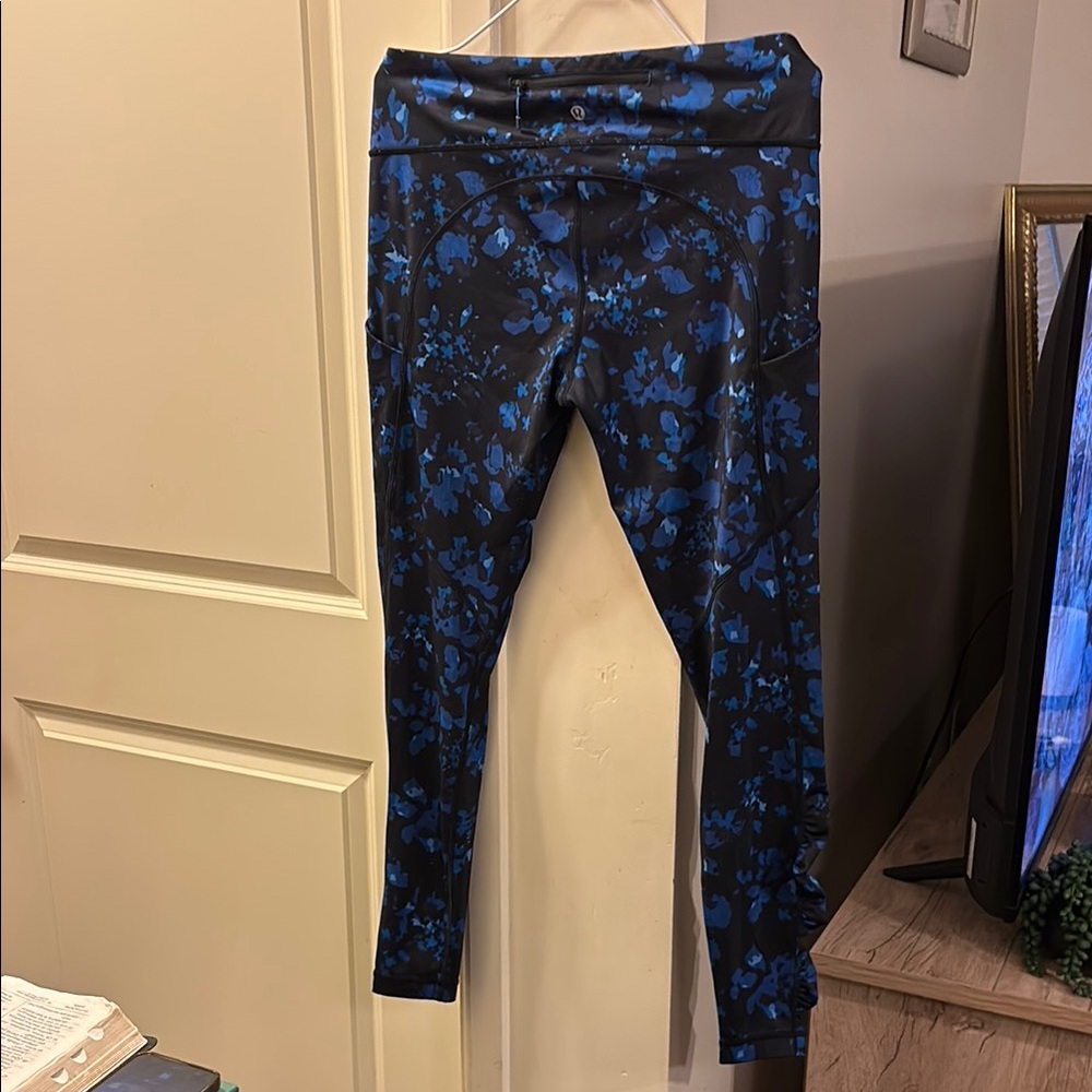 Lululemon Athletica Black and Blue Floral Leggings